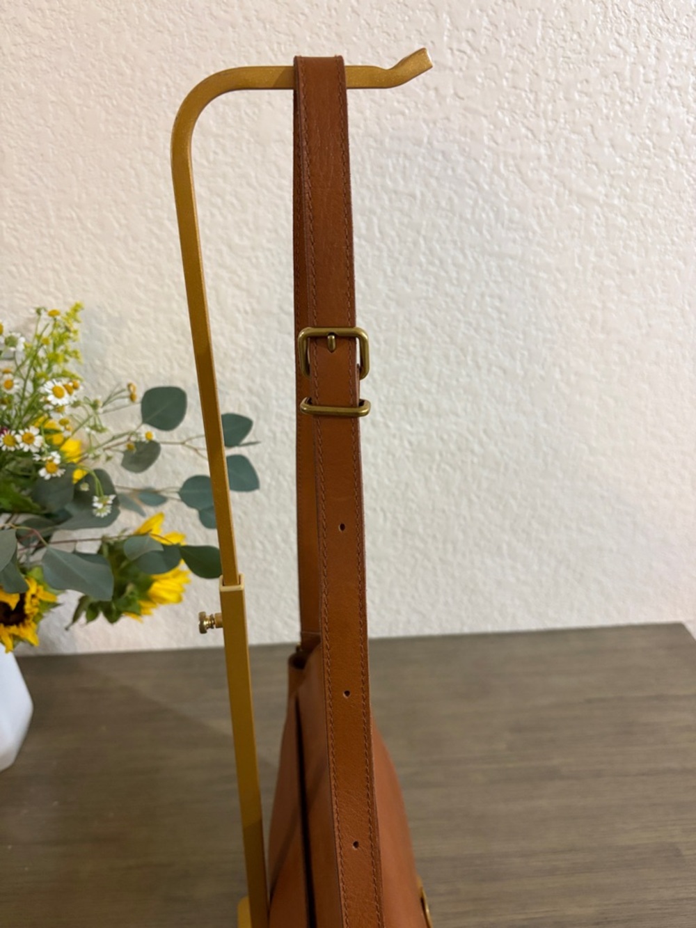 Madewell The Abroad Shoulder Bag Tan Leather Crossbody Shoulder Bag - Picture 5 of 13